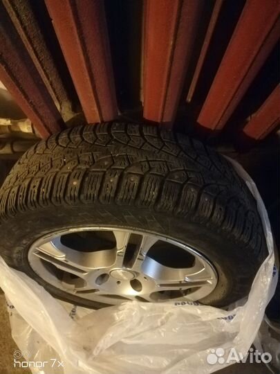 Pirelli Carrier 195/60 R15