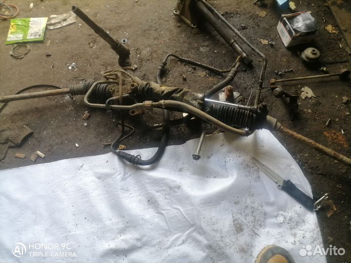 Рулевая рейка Peugeot 406