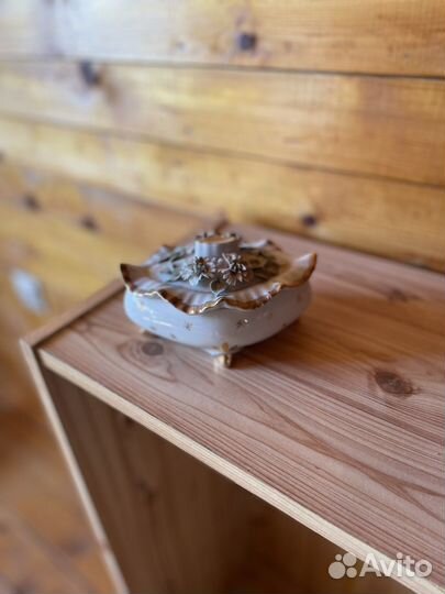 Шкатулка для украшений