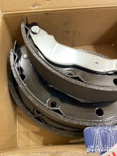 Тормозные колодки барабанные Bosch 0986487924