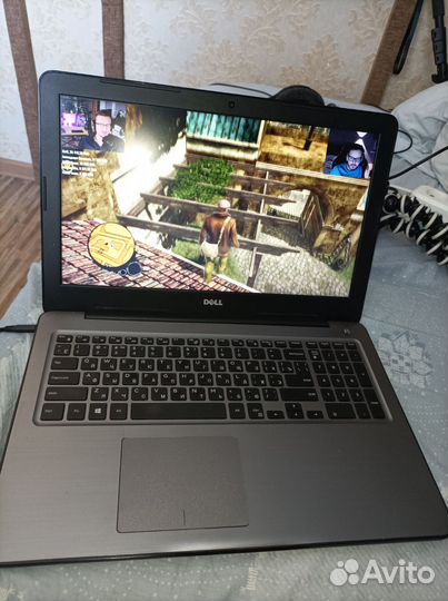 Ноутбук dell inspiron p66f