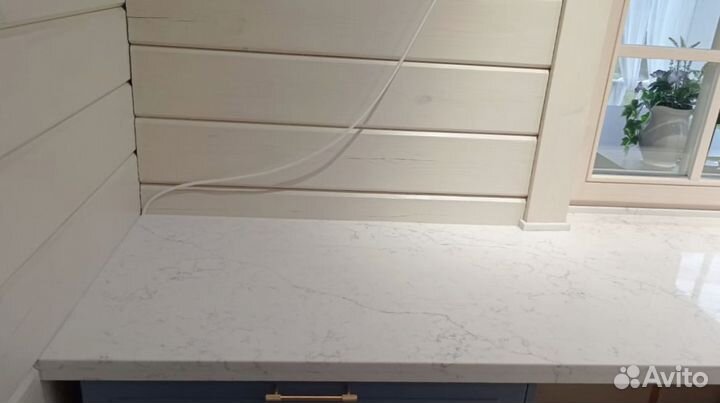 Подоконники из кварца для квартиры, дома и офиса