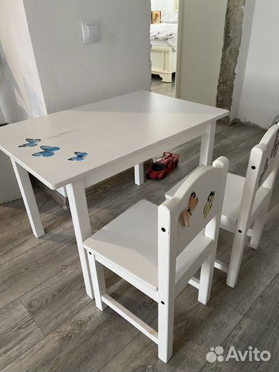 Детский стол и стул IKEA