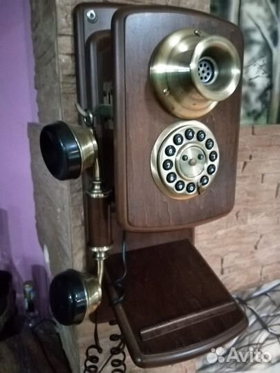 Старый телефон