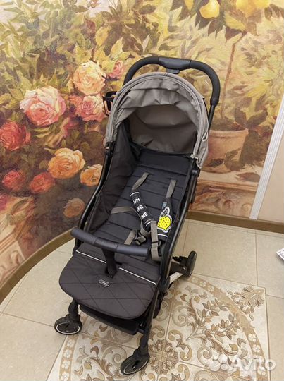 Детская прогулочная коляска