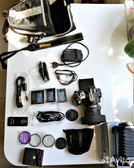 Цифровая камера Nikon D5000