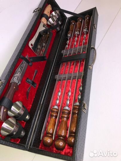 Подарочный набор шампуров в кейсе