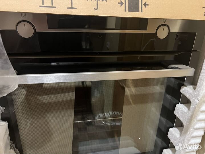 Новый Электрический духовой шкаф AEG BEM455120M