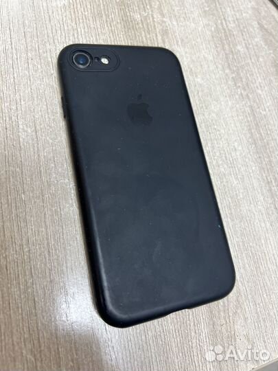 iPhone 8, 64 ГБ