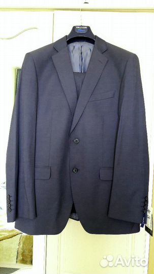 Костюм мужской новый