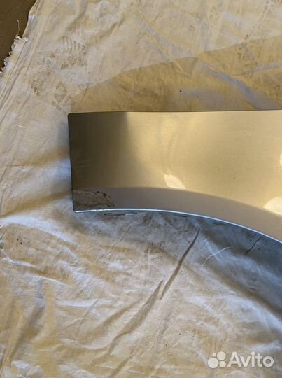 Крыло на mitsubishi lancer 10