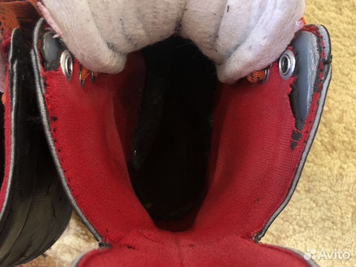 Хоккейные коньки bauer