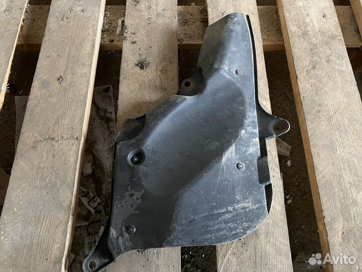 Брызговик Круизер 200(1 рест) Toyota Land Cruiser