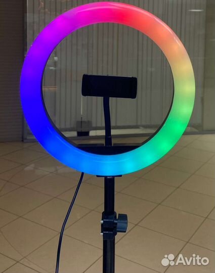 Кольцевая лампа 26 см цветная