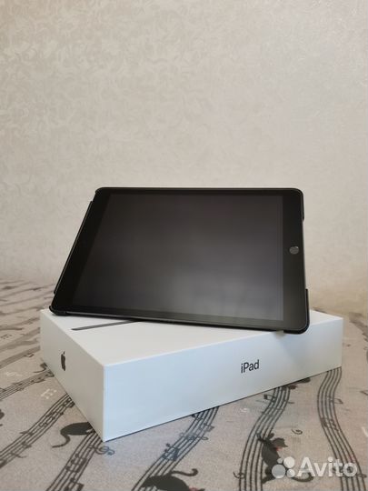 Планшет Apple iPad (9th Gen) Wi-Fi 64 гб серый