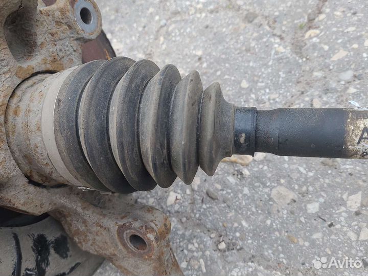 Привод правый под АКПП chevrolet aveo t 300