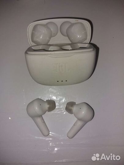 Беспроводные наушники jbl