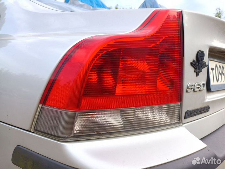 Фонарь задний левый s60 2004