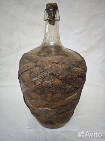 Бутыль в плетёнке, стекло. Российская империя