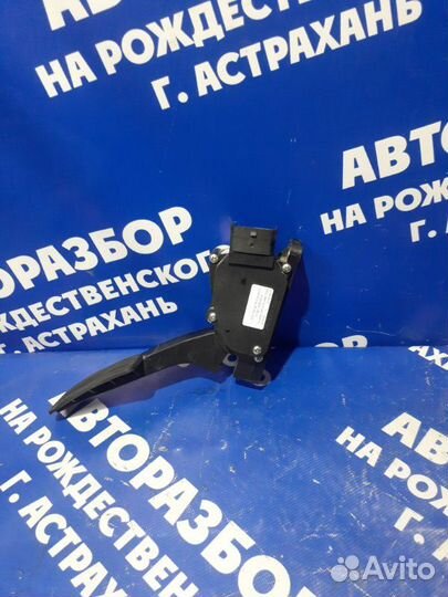 Педаль газа Ваз Лада Гранта седан 11186 2015