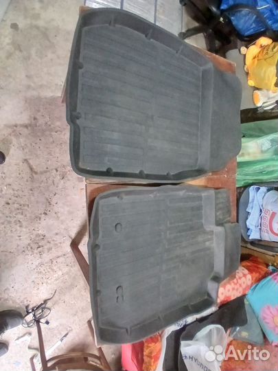 Автомобильные коврики 4шт Renault Logan