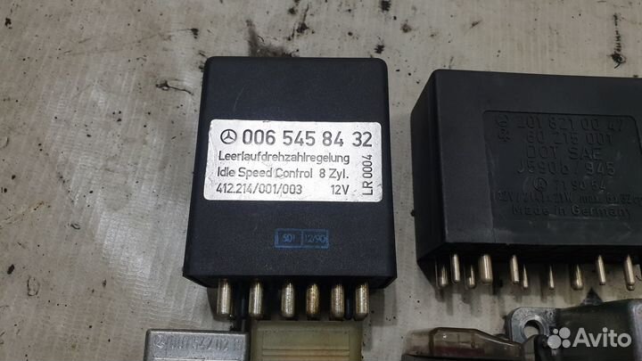 Реле защиты от перегрузки на Mercedes W126 W124