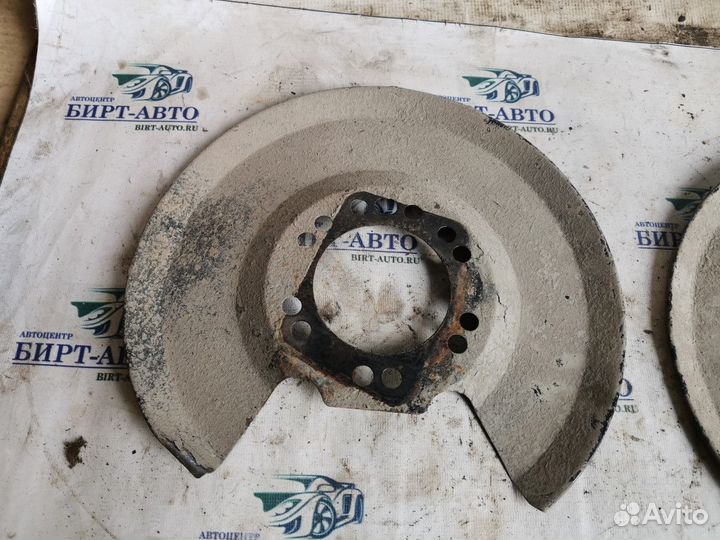 Пыльник тормозного диска Ford Mondeo III (2000—200