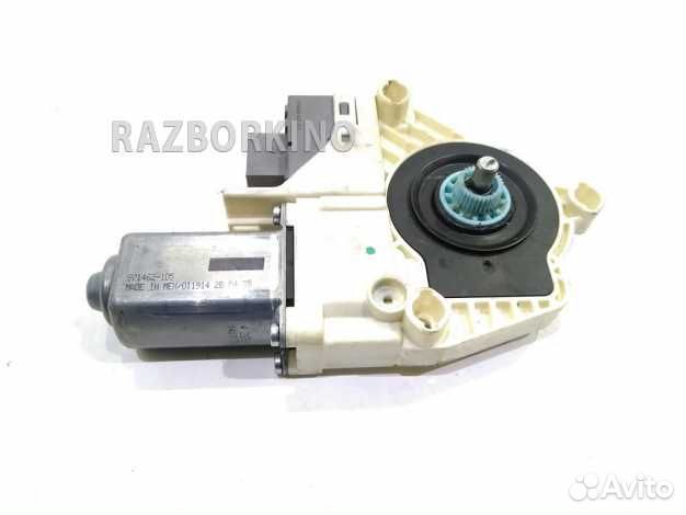 Моторчик переднего левого стеклоподъемника