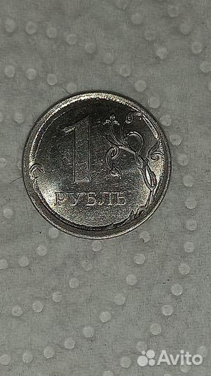 Продаю монету заводской брак