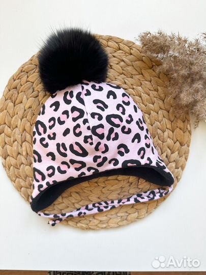 Шапка зимняя для девочки 50 52 новая