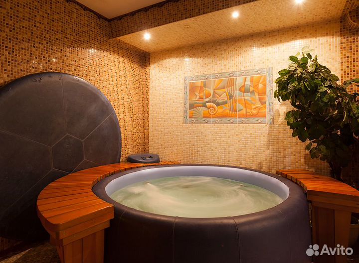 Спа-сауна Вирпул с Бассейном и Джакузи