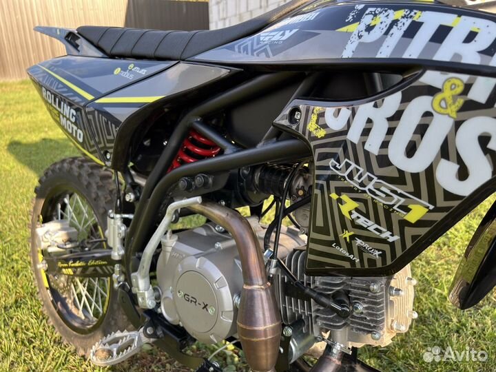 Кроссовый мотоцикл питбайк