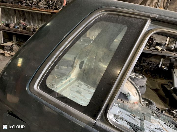 Стекло собачника на mitsubishi RVR N21W 4G93