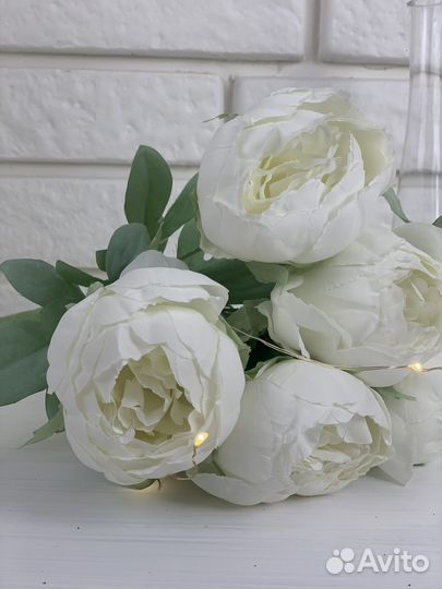 Пионы искусственные декоративные белые