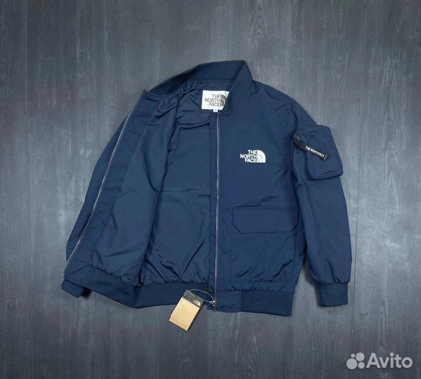 Бомбер The North Face