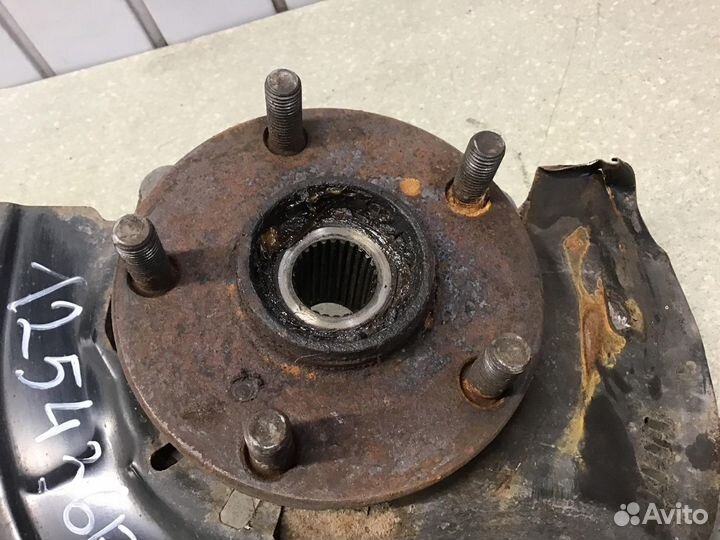 Кулак поворотный передний правый Toyota Corolla E1