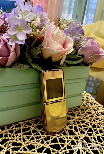 Nokia 8800 Sirocco Gold