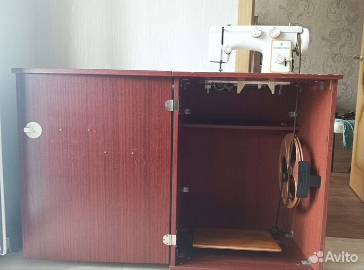 Швейная машинка чайка