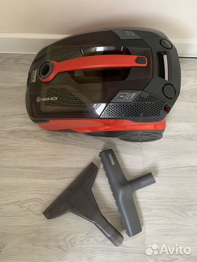 Моющий пылесос Thomas wave xt