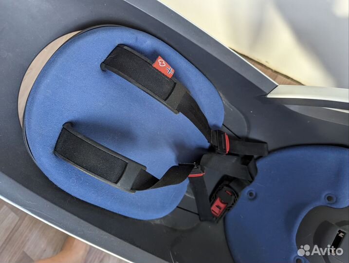 Детское велокресло hamax caress