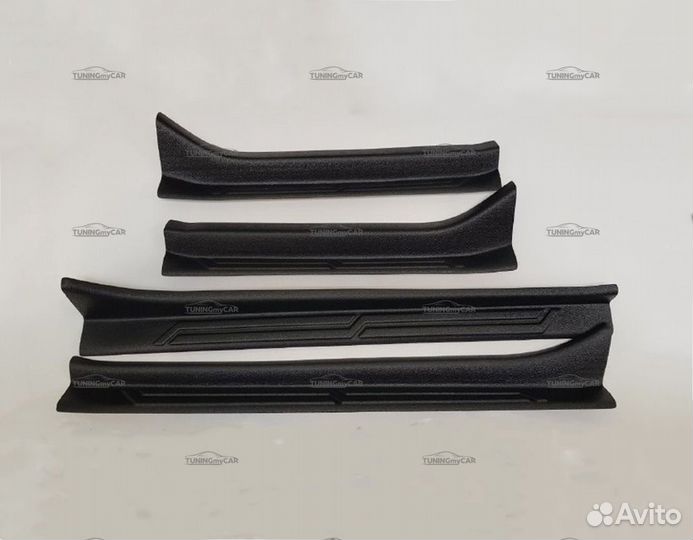 Накладки на пороги Лада Гранта 2018+ лифтбек
