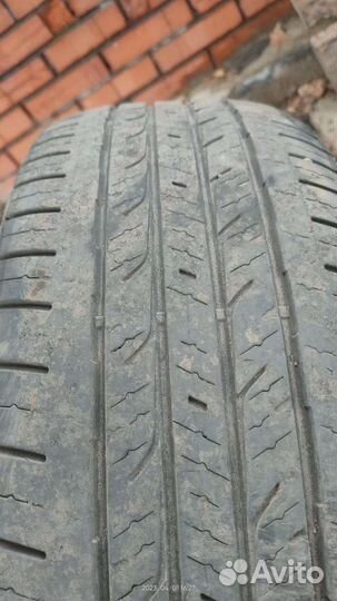 Bridgestone Dueler H/T 215/60 R17