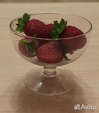 Мини-вазочка с декором