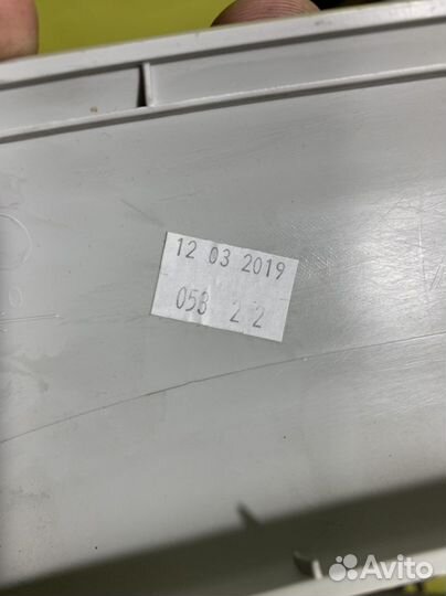 Накладка передней стойки левая VW Polo 5. 2019 год