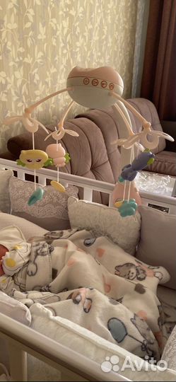 Музыкальная карусель на кроватку