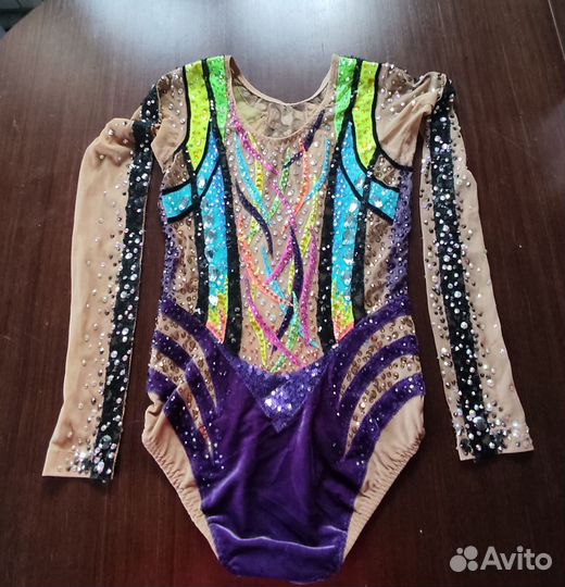 Купальник на рост 140-150, дорогие стразы, б/у