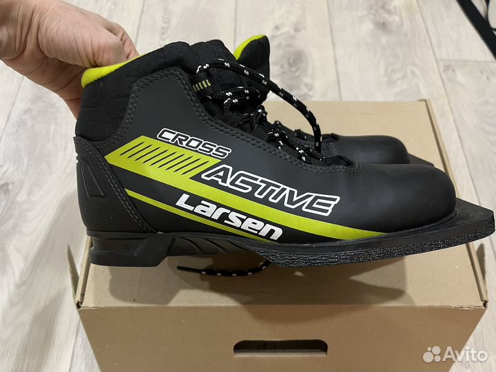 Лыжные ботинки