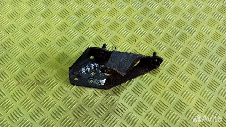 Кронштейн бампера правый Man Tgl