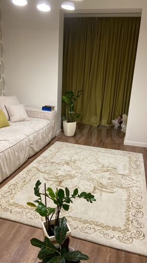 2-к. квартира, 57 м², 4/9 эт.