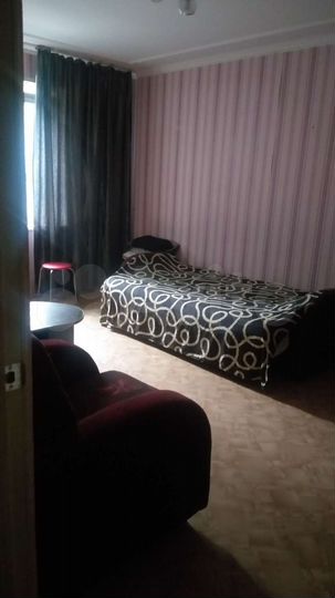 2-к. квартира, 45 м², 1/10 эт.